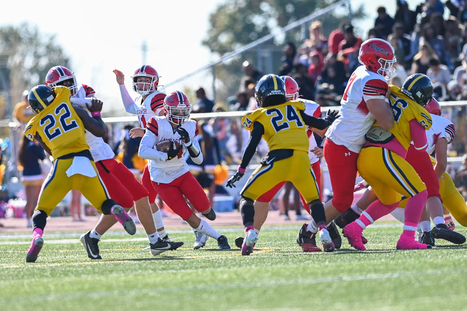 RB running through the line looking for space