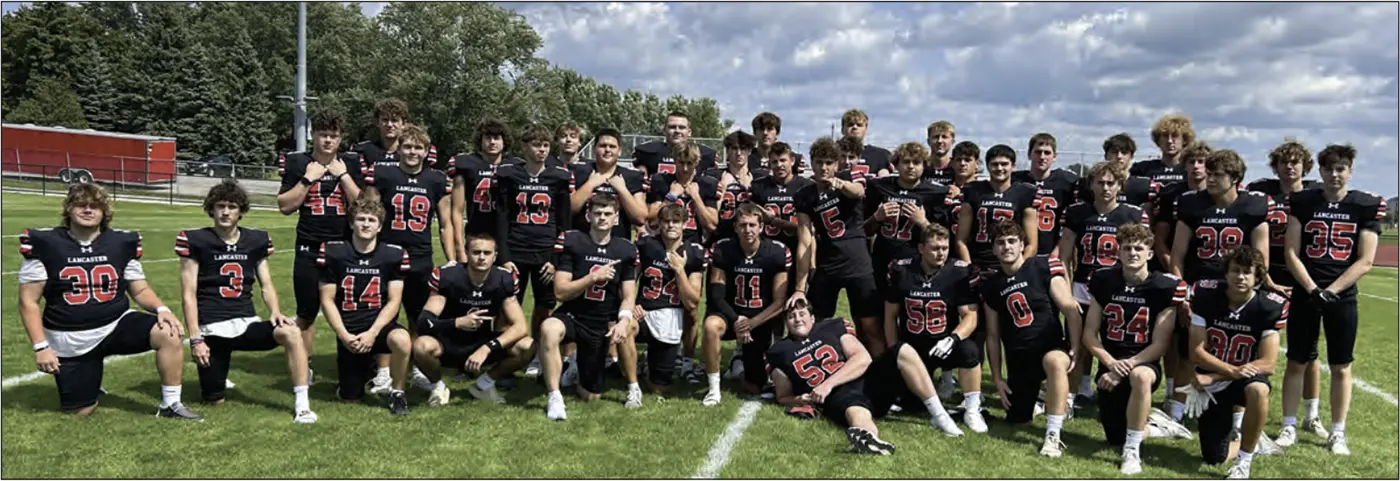 Former Lancaster Youth football players on the Legends team